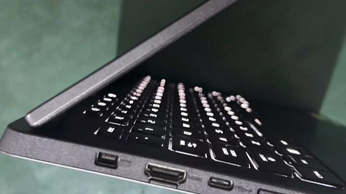 macbook air 2025 拆机