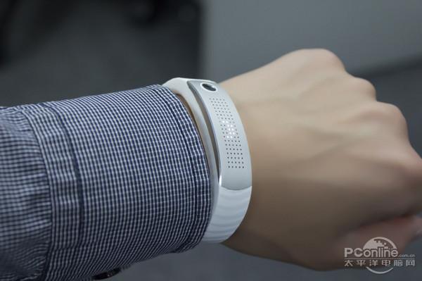 boom band 智能手环