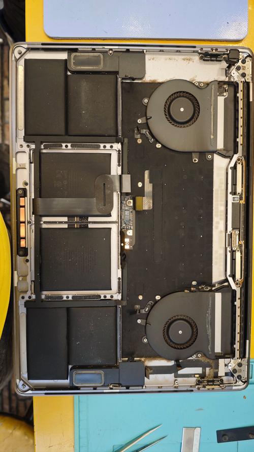 macbookpro2011拆机教程