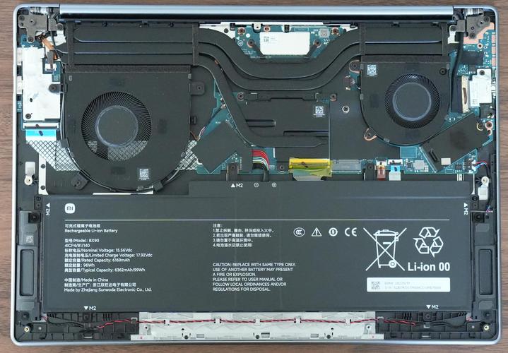 MacBookPro 2025拆机图