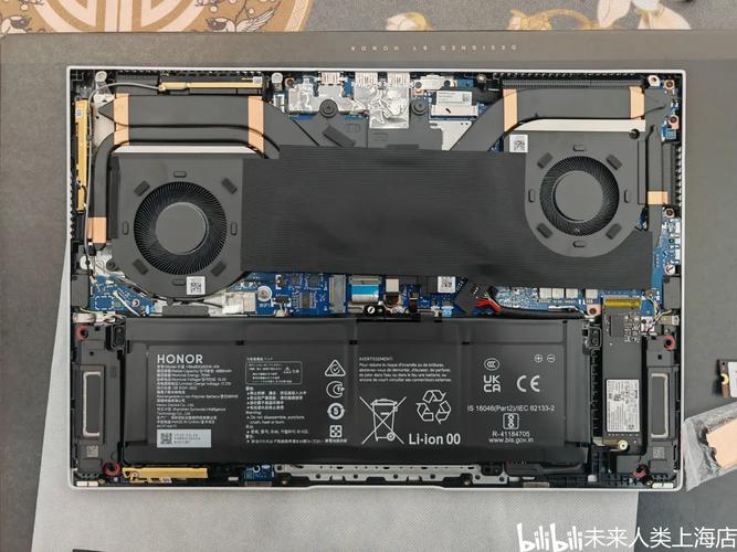 macbook pro2025拆机