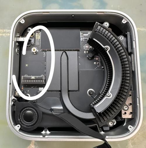 2025 mac mini 拆机图