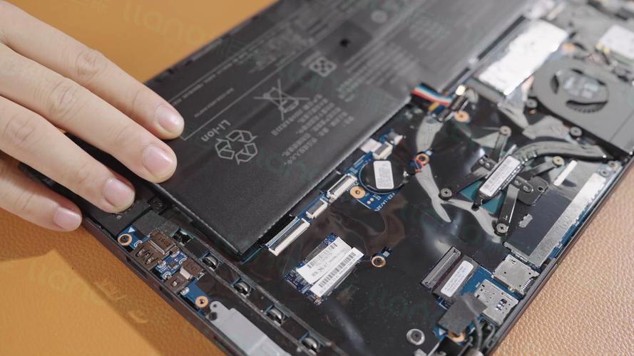 thinkpadx12025款拆机