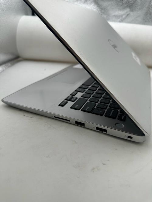 戴尔ins15cr4528b参数