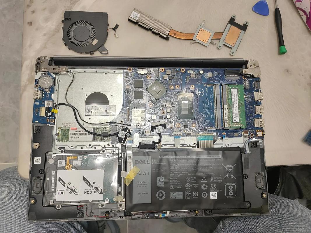 戴尔inspiron 7566拆机