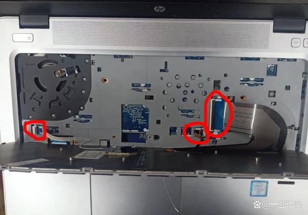 惠普EliteBook 820拆机