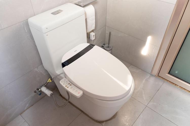 海尔智能马桶盖安装视频