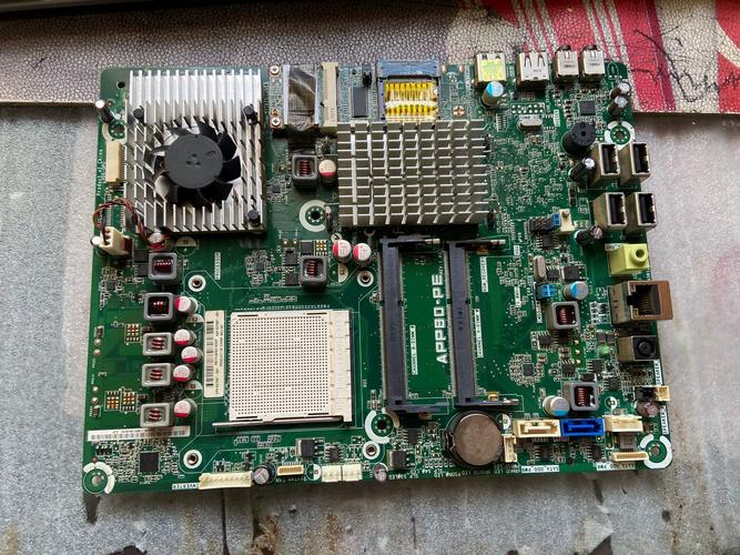 hp omni 305 pc 拆机