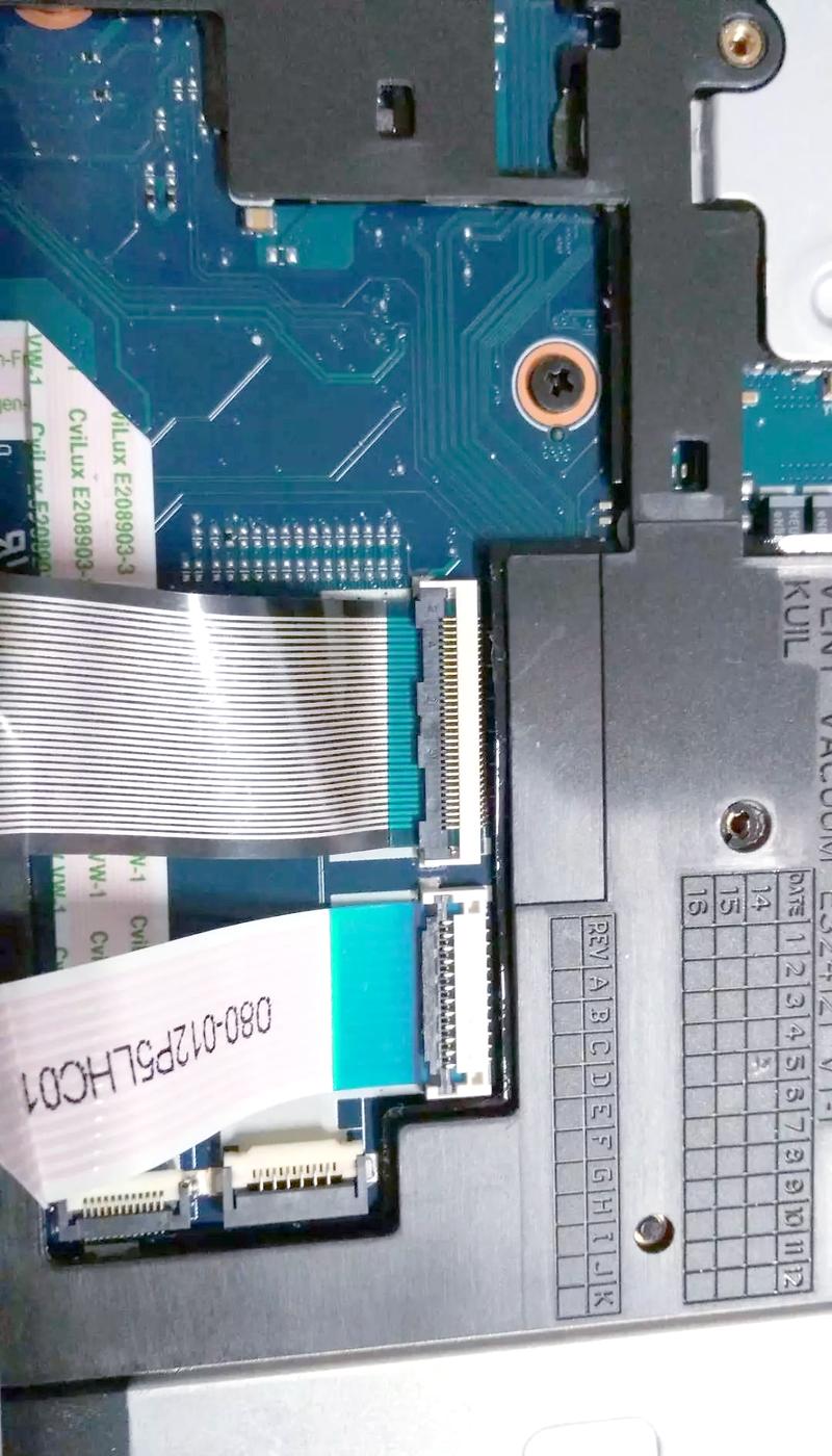 thinkpads5拆机更换键盘