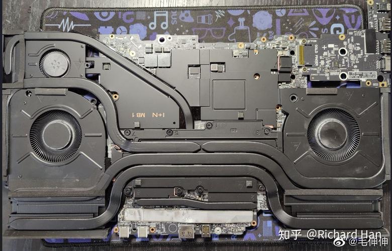 alienware m11x拆机