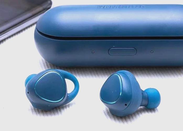 三星智能耳机iconx