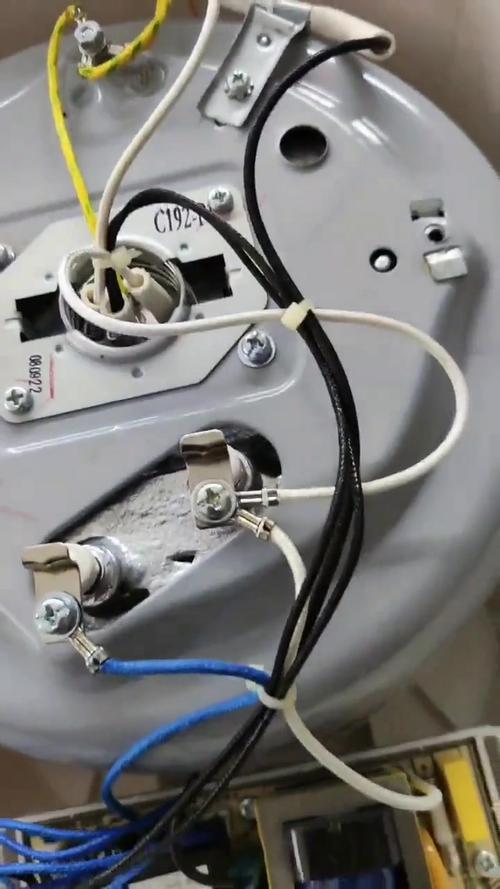 苏泊尔智能电饭煲不通电