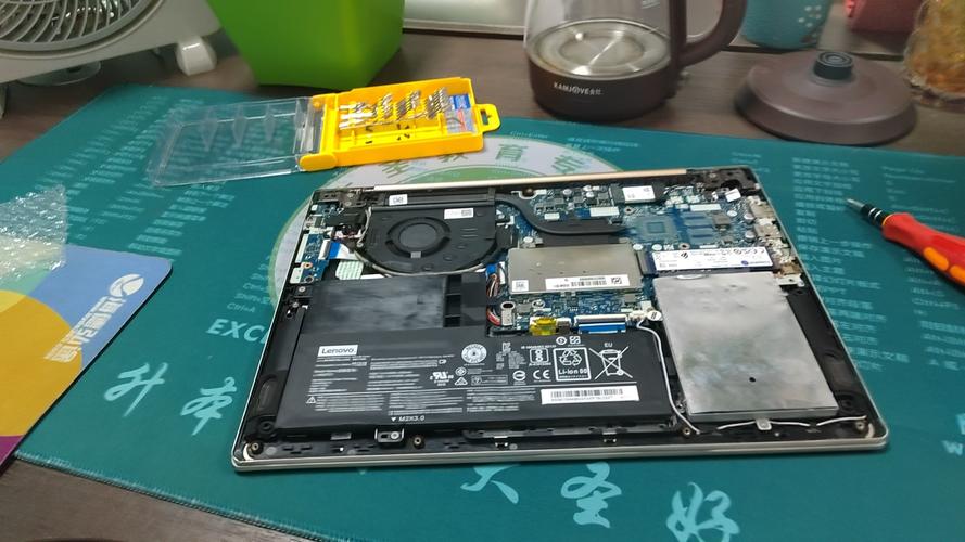 联想 ideapad700 拆机