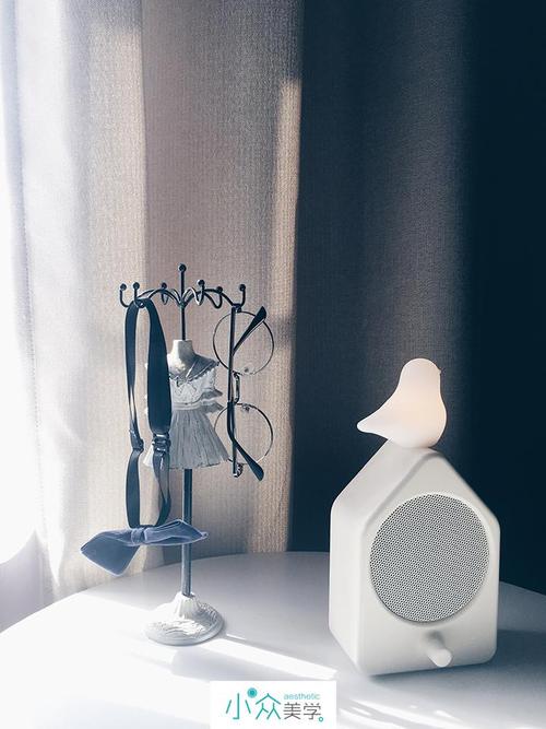 emoi智能小鸟音响灯