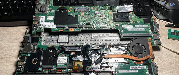 thinkpadx250拆机屏幕