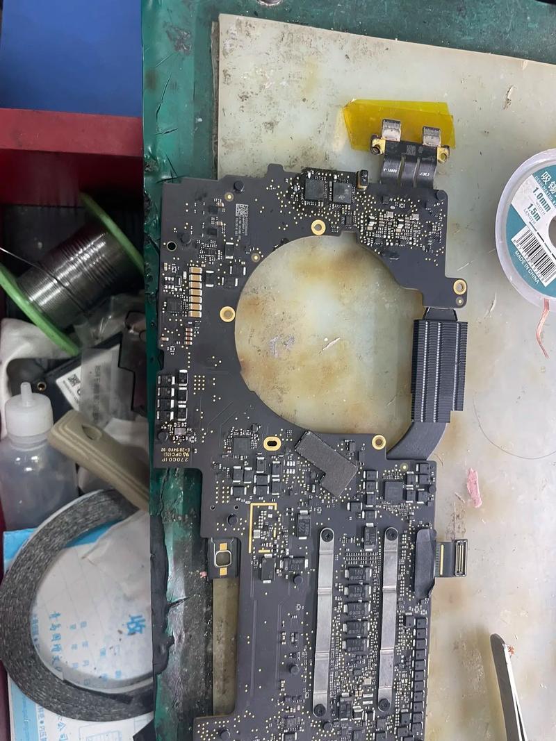 苹果macbookA1181拆机