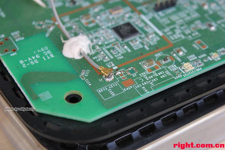 Netgear r6850 拆机