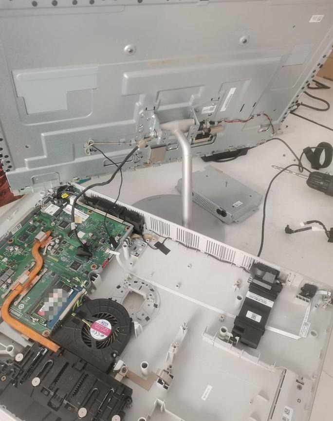 联想 aio 700 24 拆机