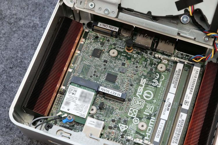 15寸macbookpro 拆机