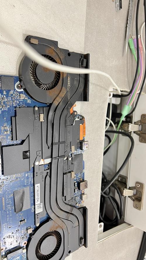 戴尔 inspiron 14拆机