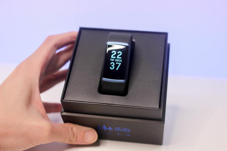 乐心智能手环 智能闹钟