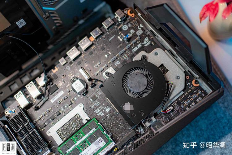 macbook 2025拆机测评