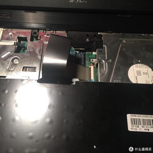 戴尔inspiron4050拆机