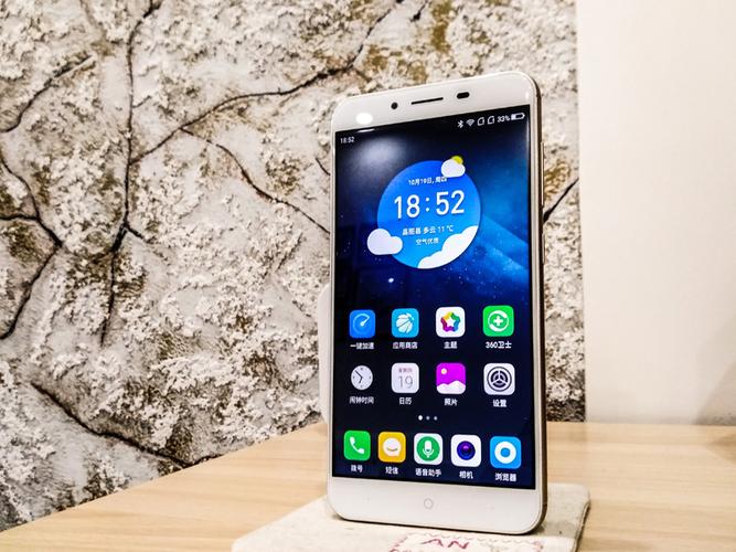 360 手机 vizza参数