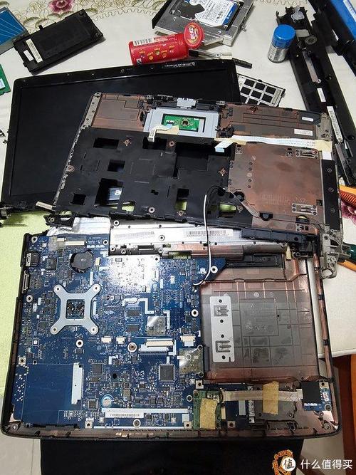 鸿基Aspire E 15拆机