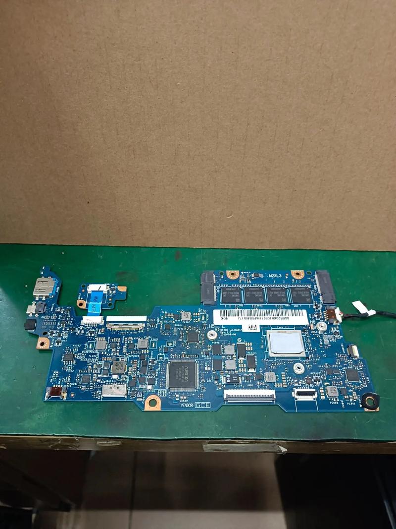 联想pocket yoga拆机