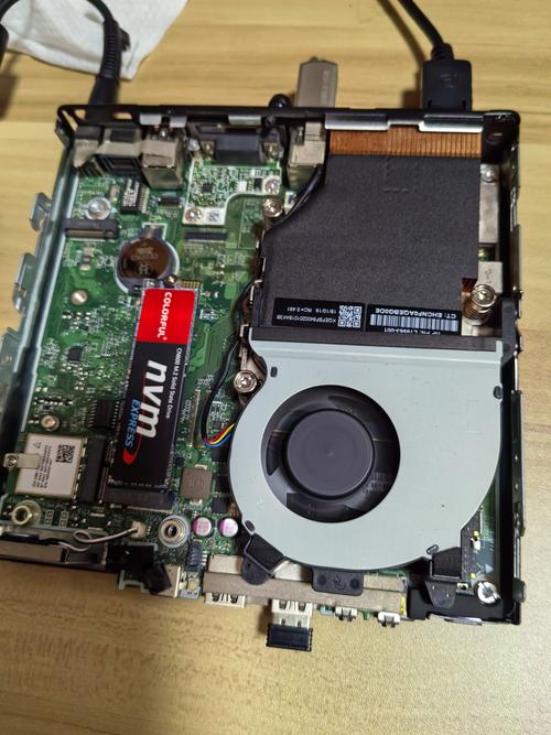 惠普 mini 5101 拆机