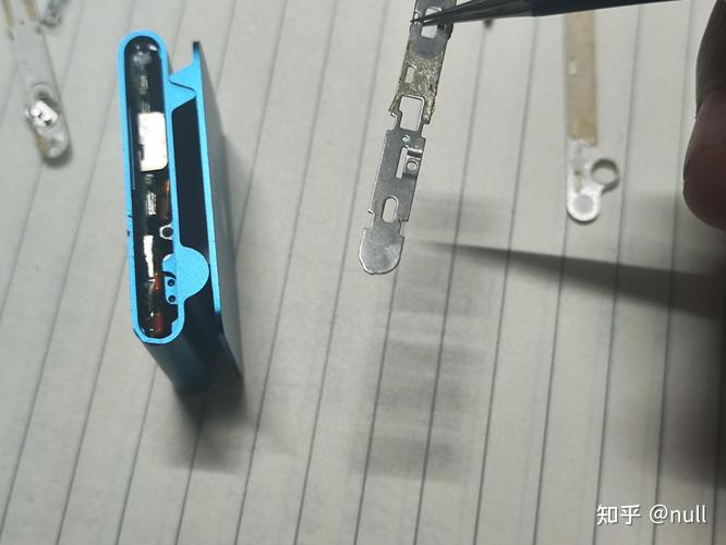 ipodshuffle怎么拆机