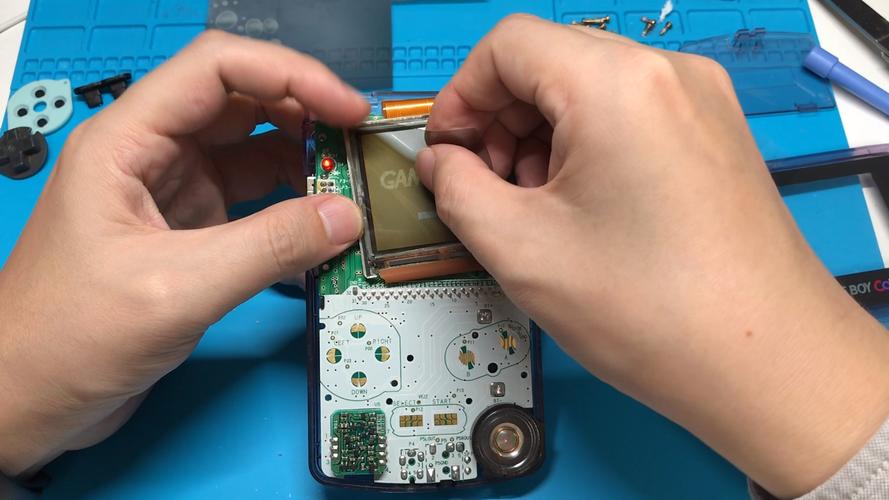gameboy color拆机
