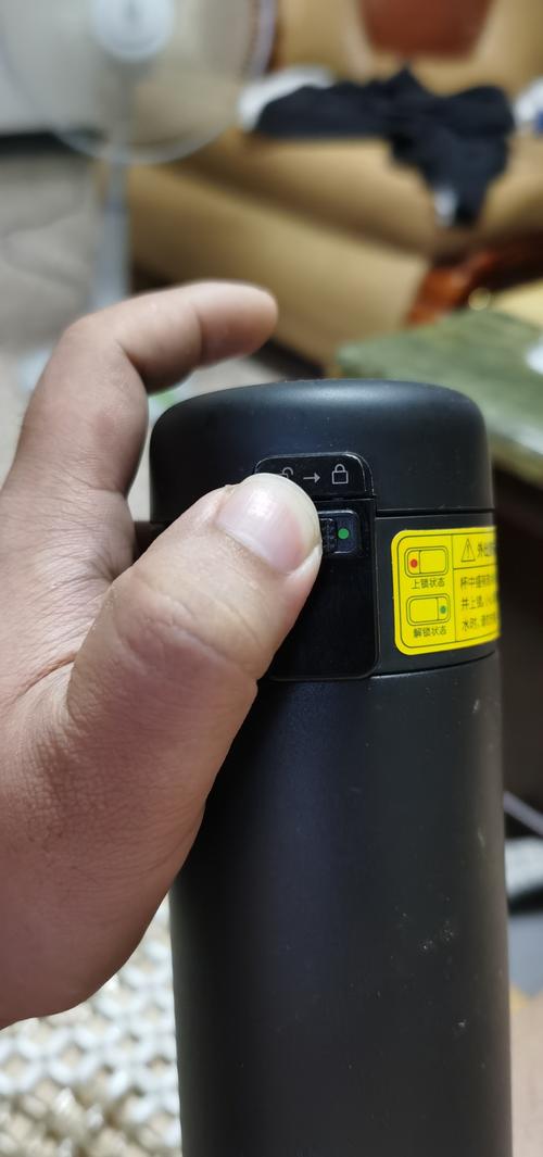 乐活智能水杯使用方法