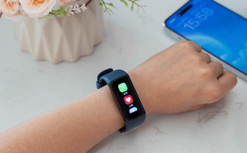 带时间显示的智能手环