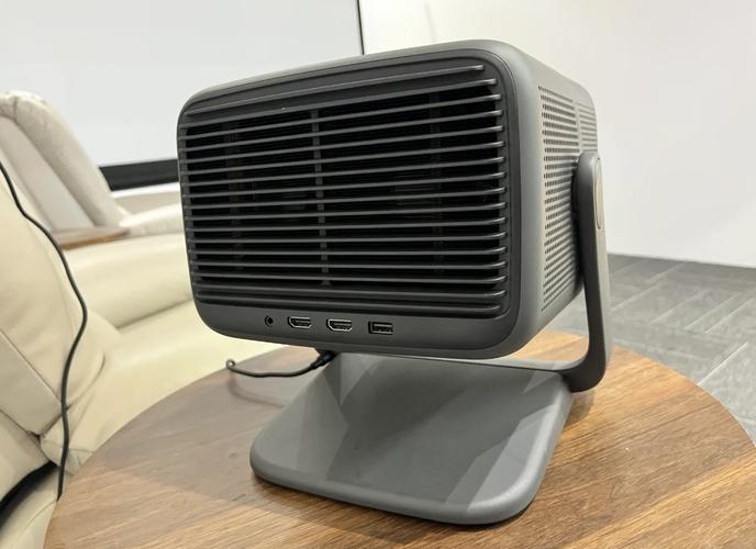 坚果智能家庭影院好吗