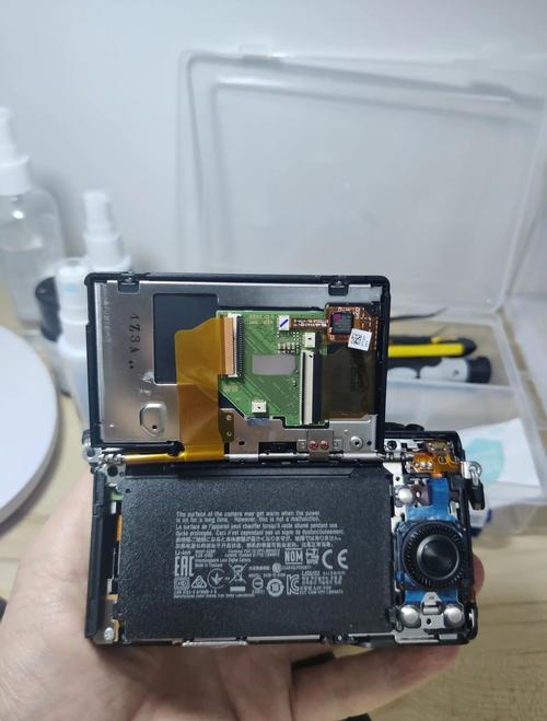 yotaphone2拆机步骤图