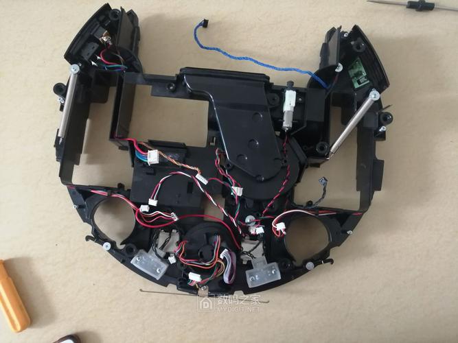 yotaphone2拆机步骤图