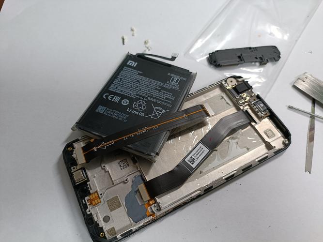 yotaphone2拆机步骤图